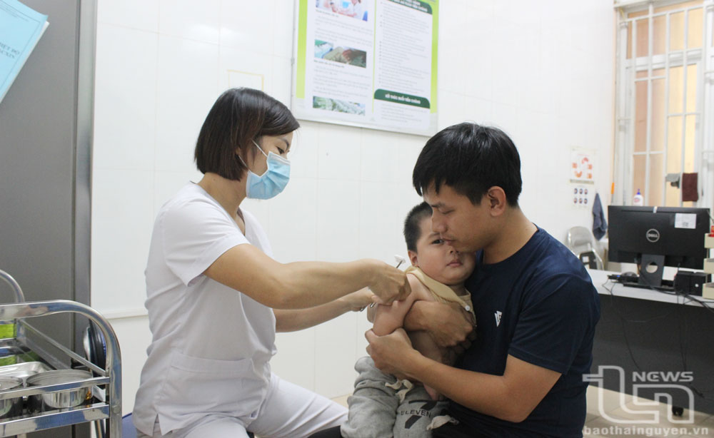 Thiếu vắc-xin tiêm chủng: Nhiều nguy cơ đáng lo ngại