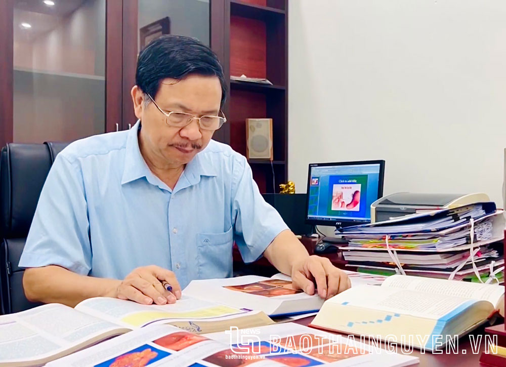 PGS.TS. Dương Hồng Thái - Người thầy thuốc có tâm, có tài