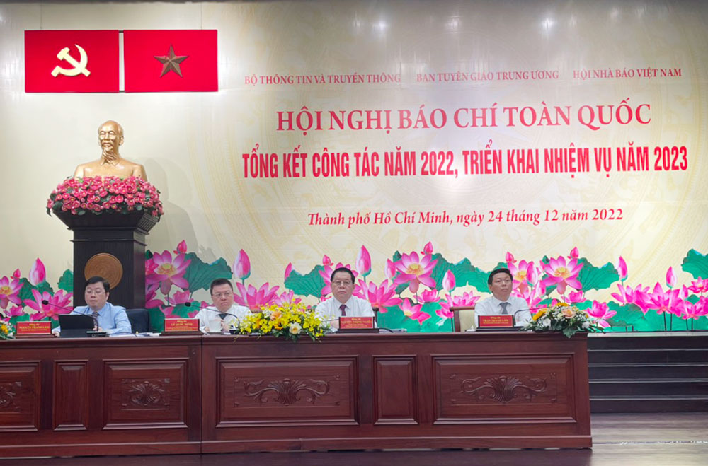 Báo chí tiếp tục làm tốt vai trò thông tin, định hướng