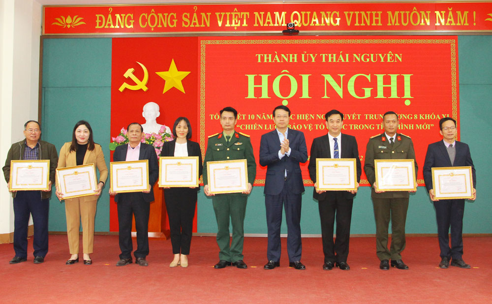 TP. Thái Nguyên: Phát triển kinh tế đi đôi với tăng cường tiềm lực quốc phòng - an ninh