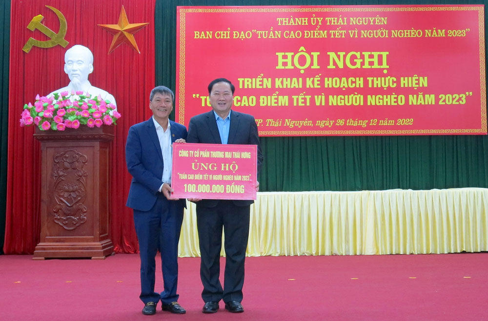 TP. Thái Nguyên: Gần 2 tỷ đồng ủng hộ “Tuần cao điểm Tết vì người nghèo"