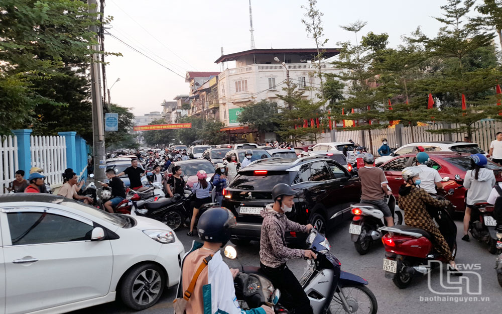 Văn hóa giao thông - Chuyện không mới, nhưng luôn "nóng"
