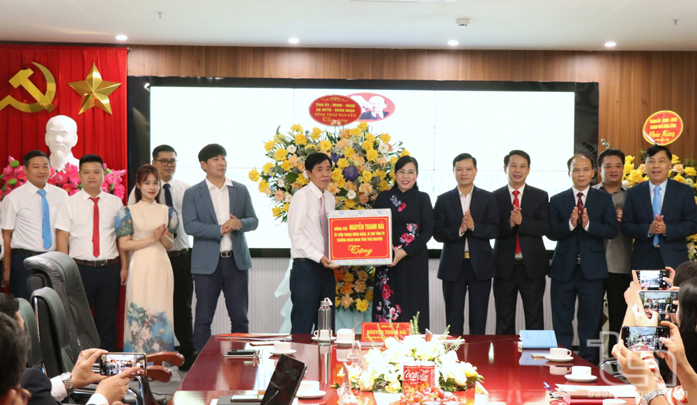 Thành lập Chi bộ Công ty TNHH Công nghệ Win Billion Việt Nam