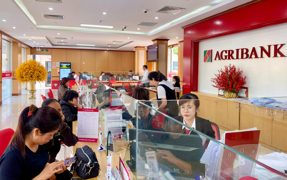 Các ngân hàng triển khai 111 phong trào thi đua