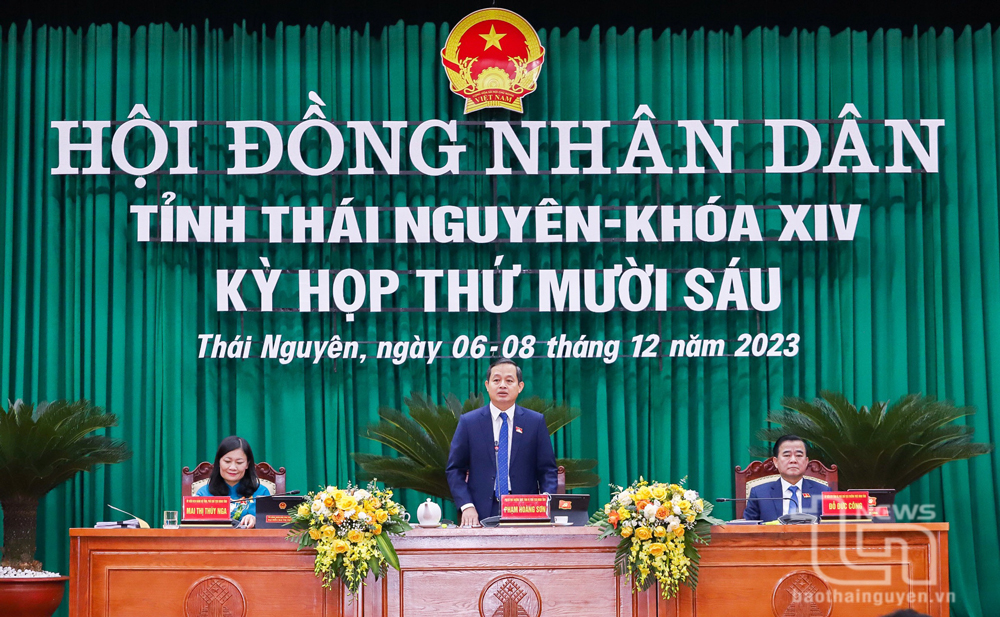Chất vấn thẳng thắn nhiều vấn đề cử tri quan tâm