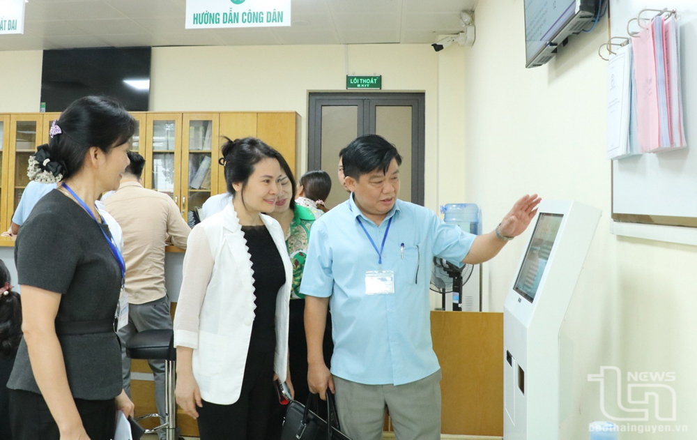 Siết chặt trách nhiệm thực thi công vụ của cán bộ, công chức