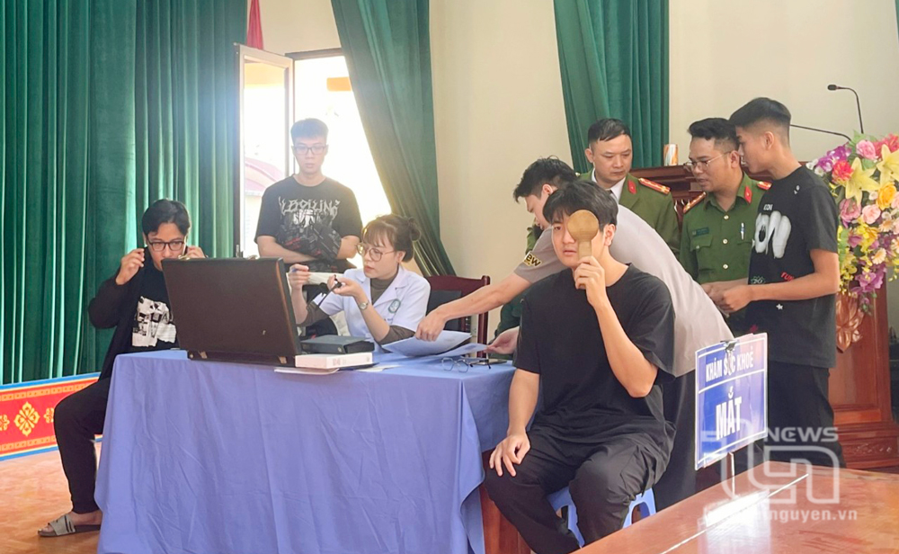 TP. Thái Nguyên: 394 công dân đủ điều kiện sức khỏe sau khám tuyển nghĩa vụ quân sự