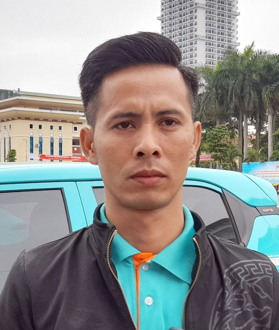 Anh Phùng Minh Nghĩa, lái xe Công ty CP Di chuyển xanh và thông minh GSM, Chi nhánh Thái Nguyên: Khi chạy xe trên cao tốc, tôi vẫn thường bắt gặp những trường hợp vi phạm rất nguy hiểm như: Đi bộ cắt ngang đường, dừng đỗ xe bắt khách, trả khách, xe chạy ngược chiều… có thể dẫn đến tai nạn nghiêm trọng. Tôi mong những trường hợp như vậy phải bị xử phạt thích đáng.