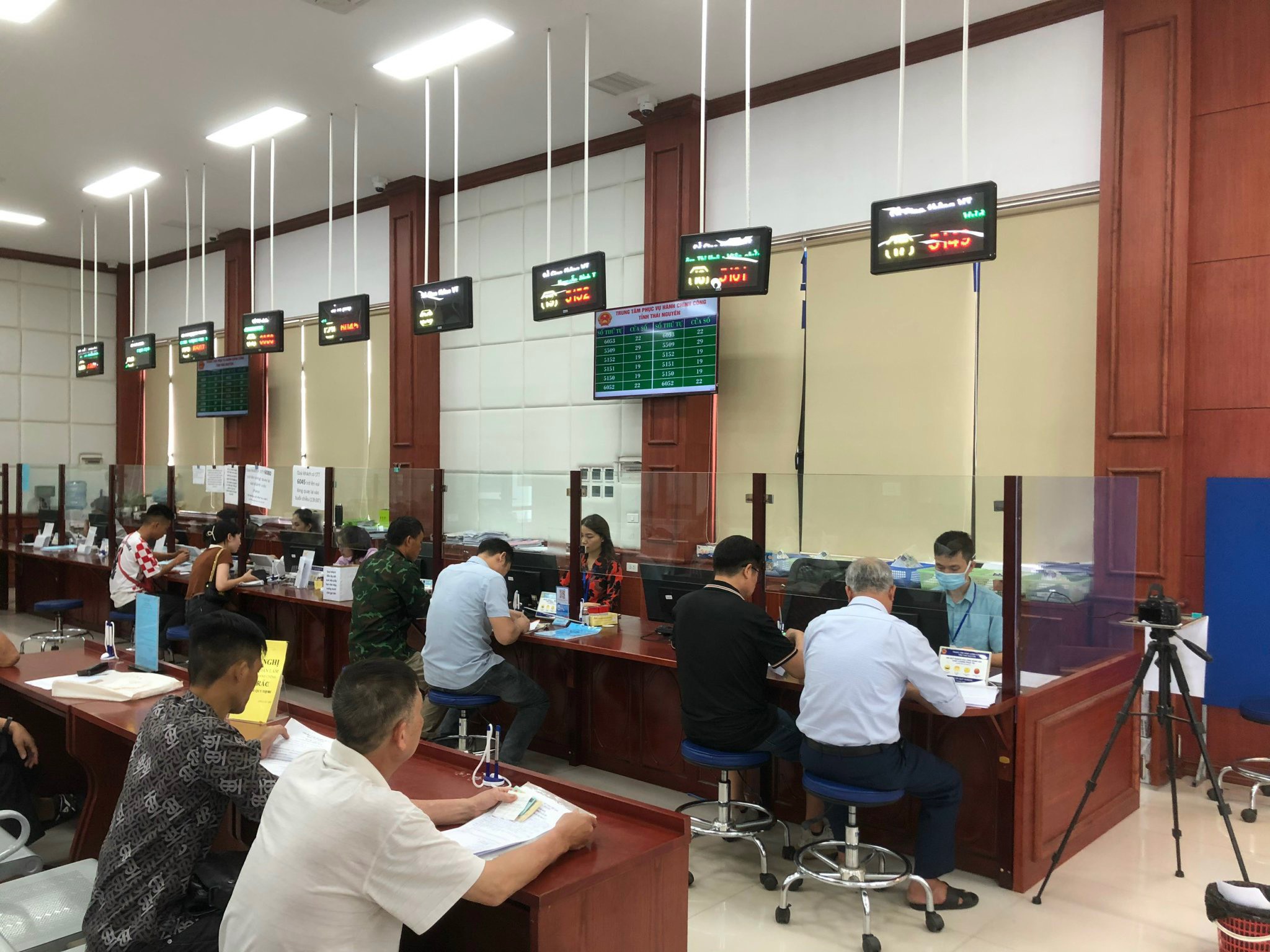 Bảo hiểm xã hội làm việc ngày thứ bảy, tiếp nhận hồ sơ tại Trung tâm hành chính công