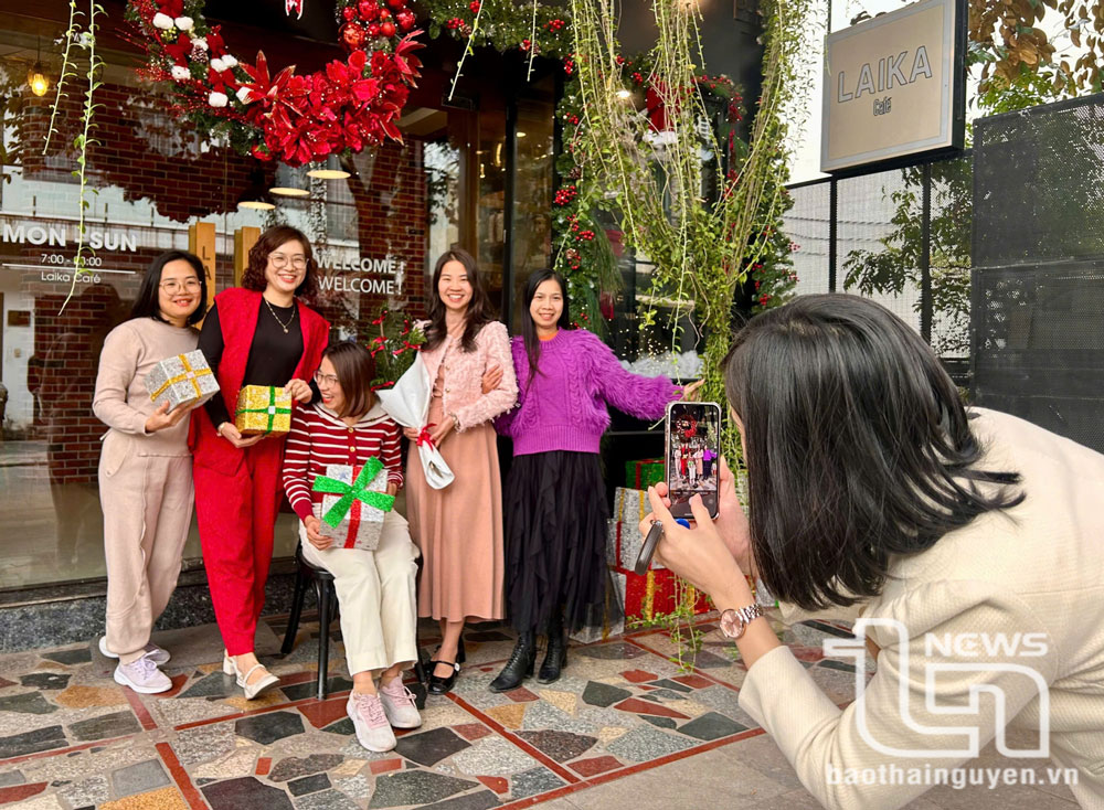 Check-in đón Giáng sinh sớm tại các quán cà phê ở TP. Thái Nguyên