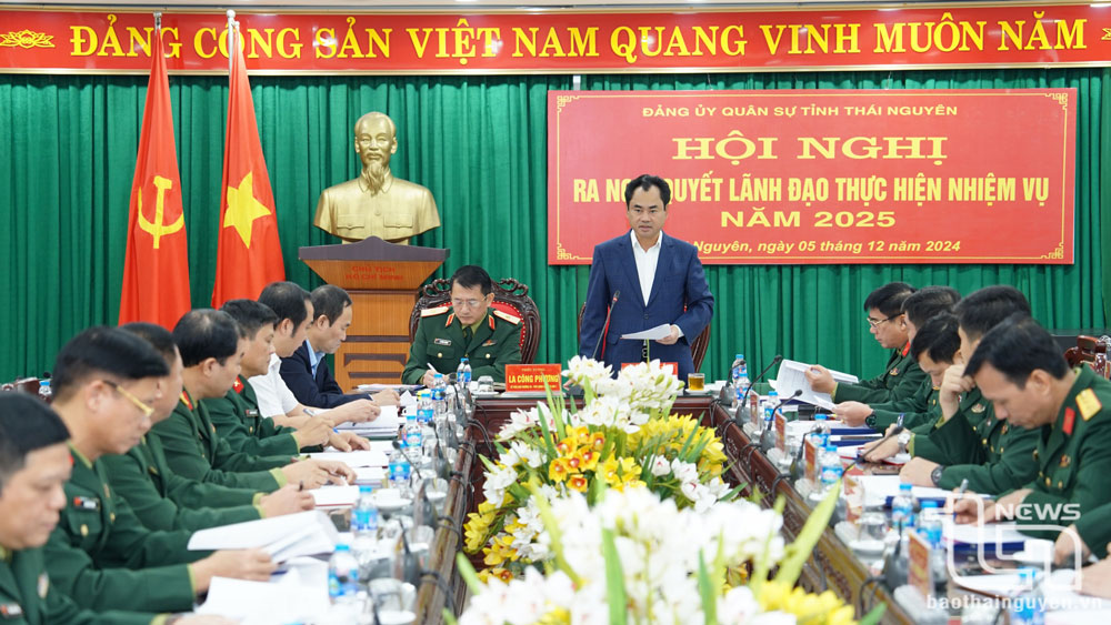 Quyết tâm hoàn thành xuất sắc nhiệm vụ quốc phòng, quân sự năm 2025