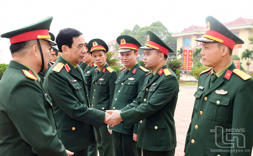 Đại tướng Phan Văn Giang tiếp xúc cử tri tại Sư đoàn Bộ Binh 346