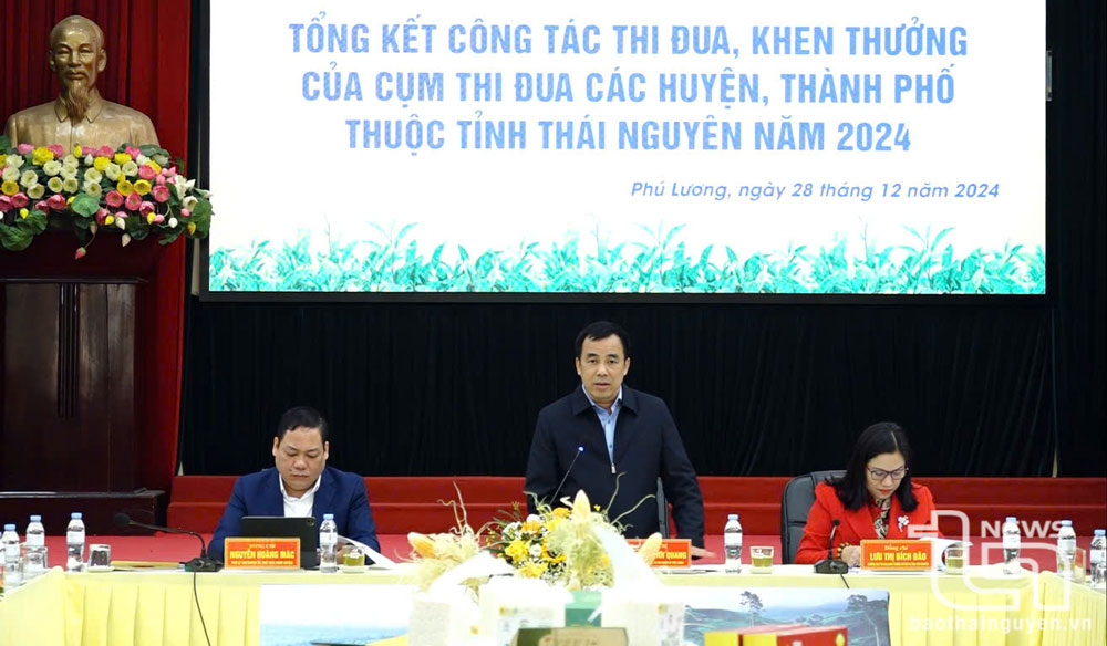 Khen thưởng hơn 29.800 tập thể, cá nhân có thành tích trong phong trào thi đua yêu nước