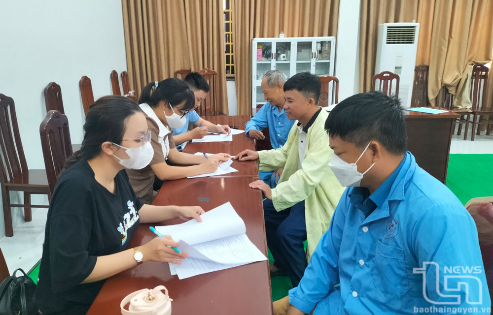 Thu thập 8.400 phiếu sàng lọc, phỏng vấn từ bệnh nhân hút thuốc lá mắc bệnh nội khoa