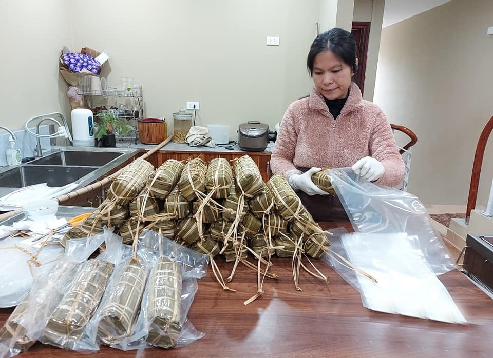 Bánh chưng lá mía Phú Sơn - Nức tiếng đặc sản xứ Đoài