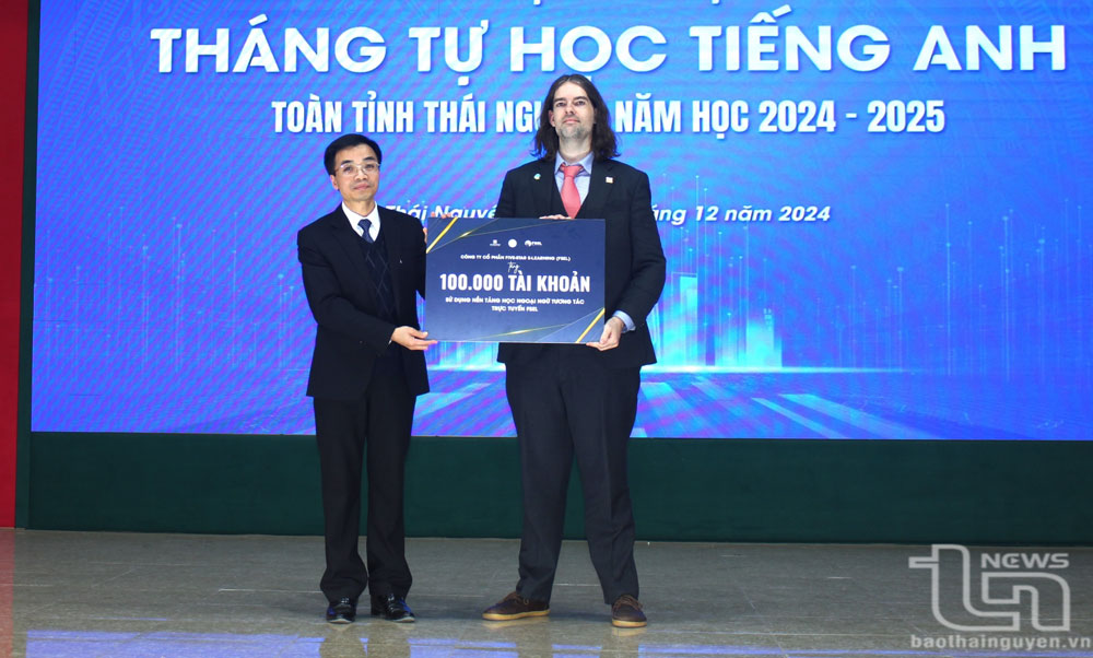 Giới thiệu giải pháp ứng dụng AI/ChatGPT trong phát triển giáo dục và đào tạo