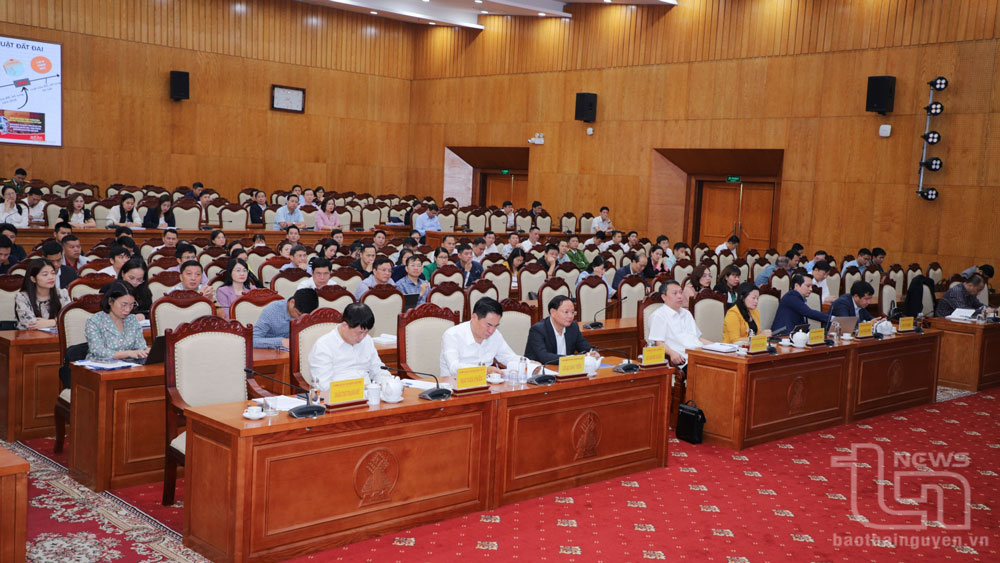 Các đại biểu dự Hội nghị.