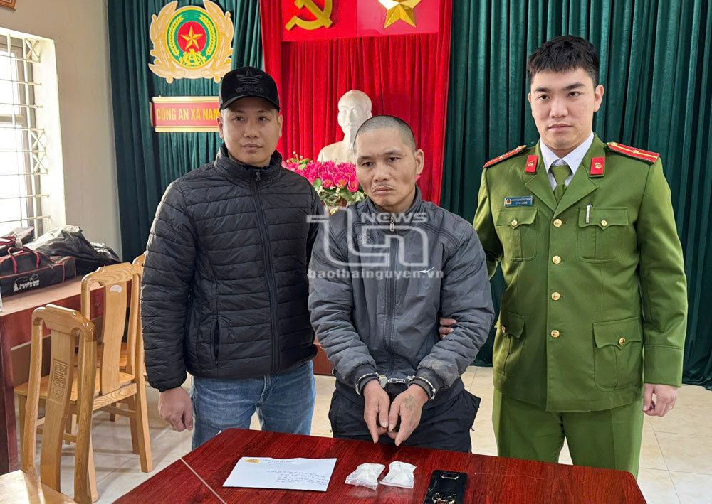 Bắt giữ đối tượng mua bán trái phép chất ma túy tại xã Nam Hòa