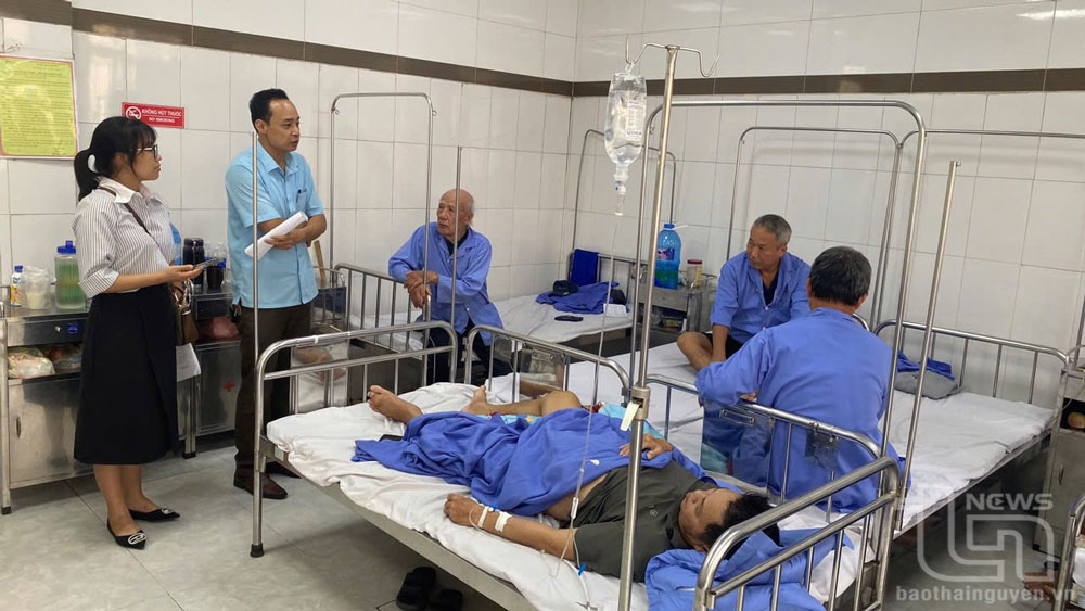 Bệnh nhân hút thuốc lá mắc bệnh nội khoa cần được hỗ trợ cai nghiện