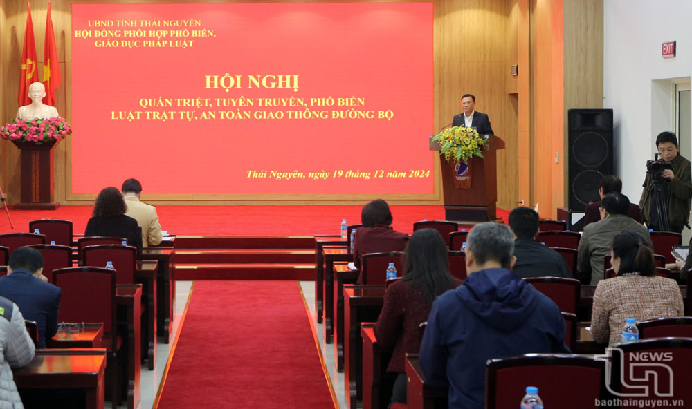 Phổ biến, quán triệt Luật Trật tự, an toàn giao thông đường bộ