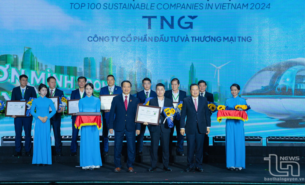 Năm 2024, TNG tiếp tục được vinh danh Top 100 doanh nghiệp bền vững tại Việt Nam. Ảnh: T.L