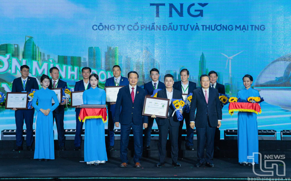 TNG được vinh danh Top 100 doanh nghiệp bền vững tại Việt Nam năm 2024