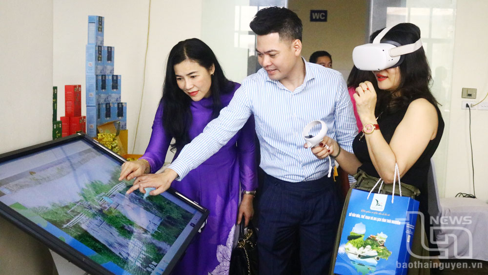Doanh thu từ du lịch tăng trên 44%