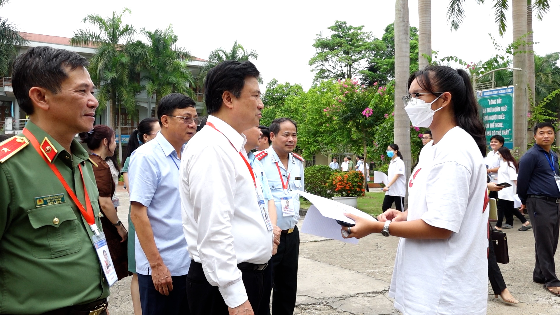 Thứ trưởng Nguyễn Hữu Độ kiểm tra công tác tổ chức Kỳ thi tốt nghiệp THPT tại Thái Nguyên