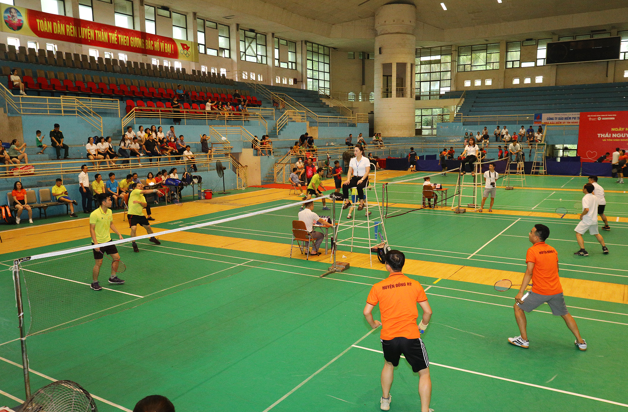 Thái Nguyên: Khai mạc Giải bóng bàn, cầu lông các cơ quan báo chí