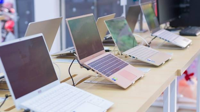 Review Acer Aspire 7: Hiệu năng mạnh trong thiết kế thanh lịch