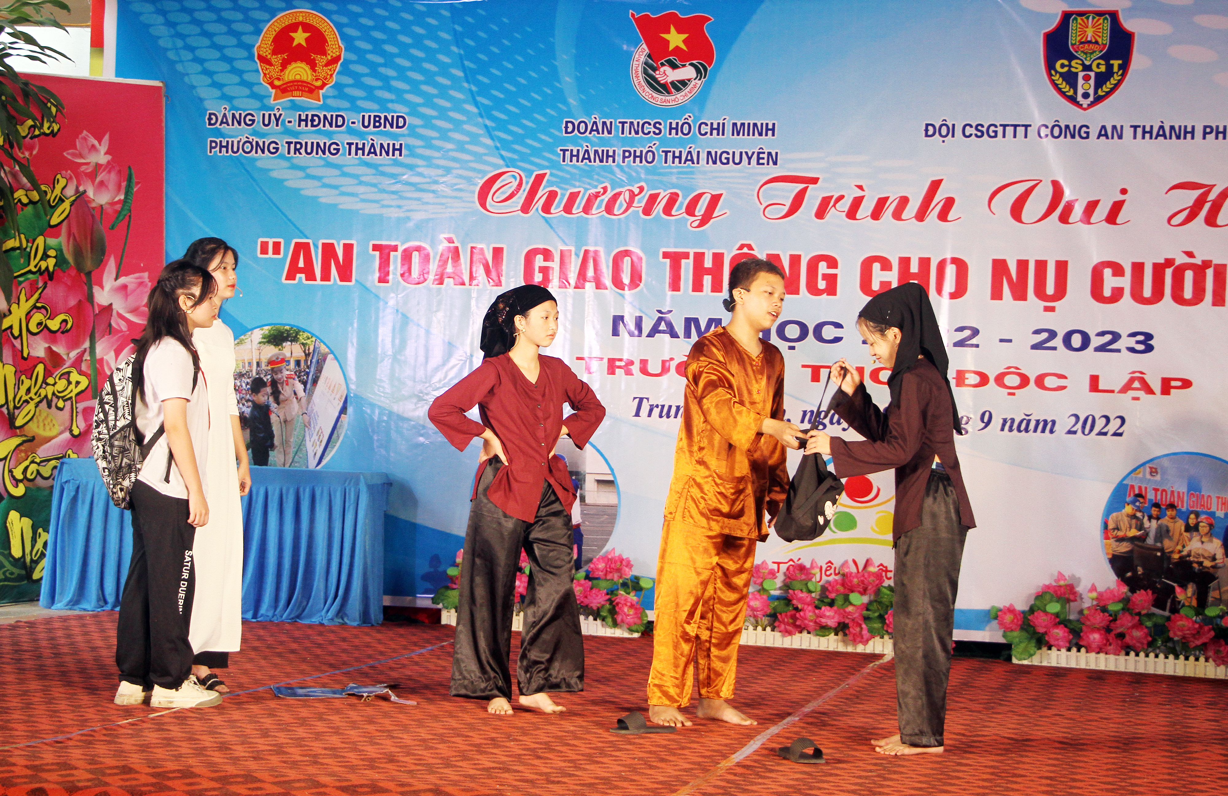Tuyên truyền an toàn giao thông cho gần 1.200 học sinh