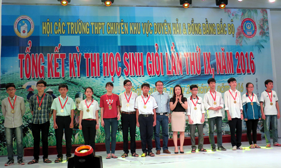 54 học sinh Trường THPT Chuyên Thái Nguyên đoạt giải trong kỳ thi học sinh giỏi khu vực