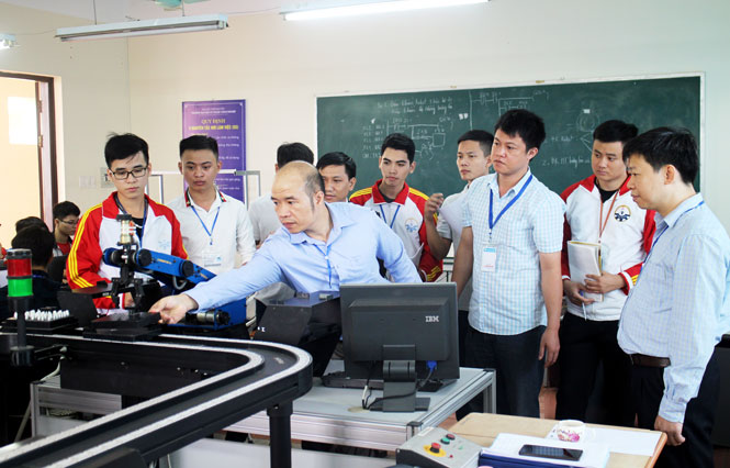 Mở rộng quy mô, nâng cao chất lượng giáo dục - đào tạo