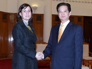 Việt Nam và Hungary phát triển quan hệ hợp tác