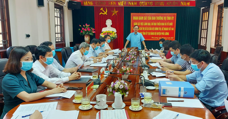 Tiếp tục làm tốt công tác chuẩn bị, tổ chức đại hội đảng các cấp