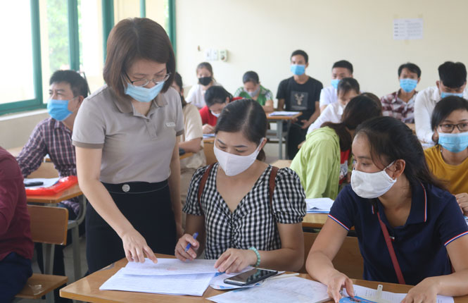 Hàng nghìn lao động tham gia phiên giao dịch việc làm trực tuyến