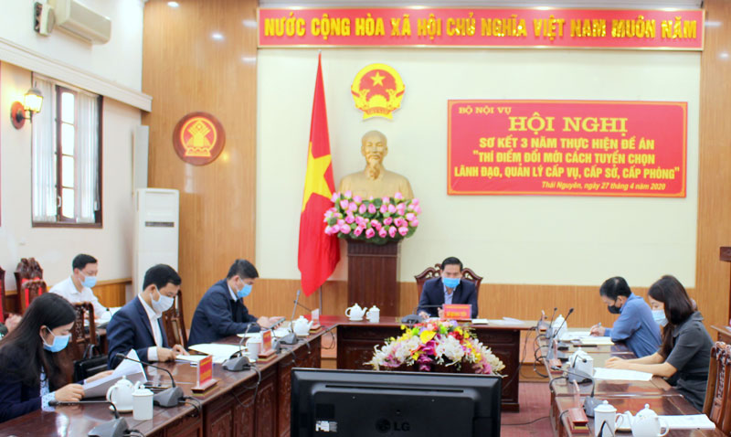 Tiếp tục đổi mới cách tuyển chọn lãnh đạo, quản lý thông qua thi tuyển 