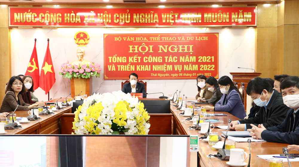 Đẩy mạnh chuyển đổi số trong lĩnh vực văn hóa, thể thao và du lịch