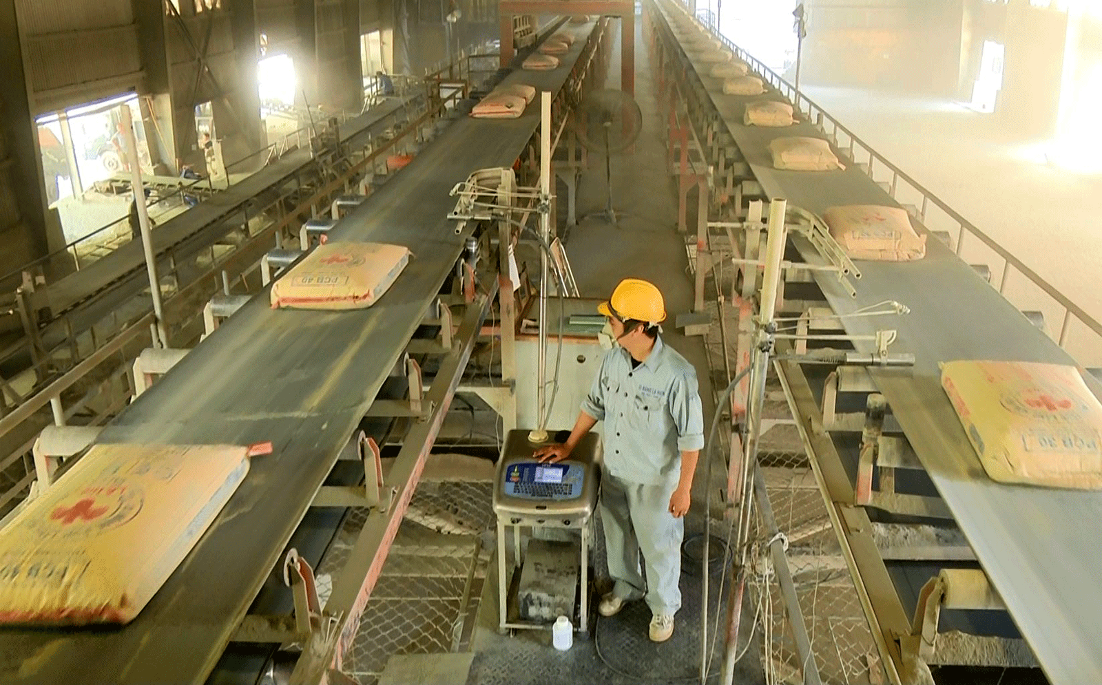 Đảm bảo ổn định sản xuất, giữ vững thị trường tiêu thụ